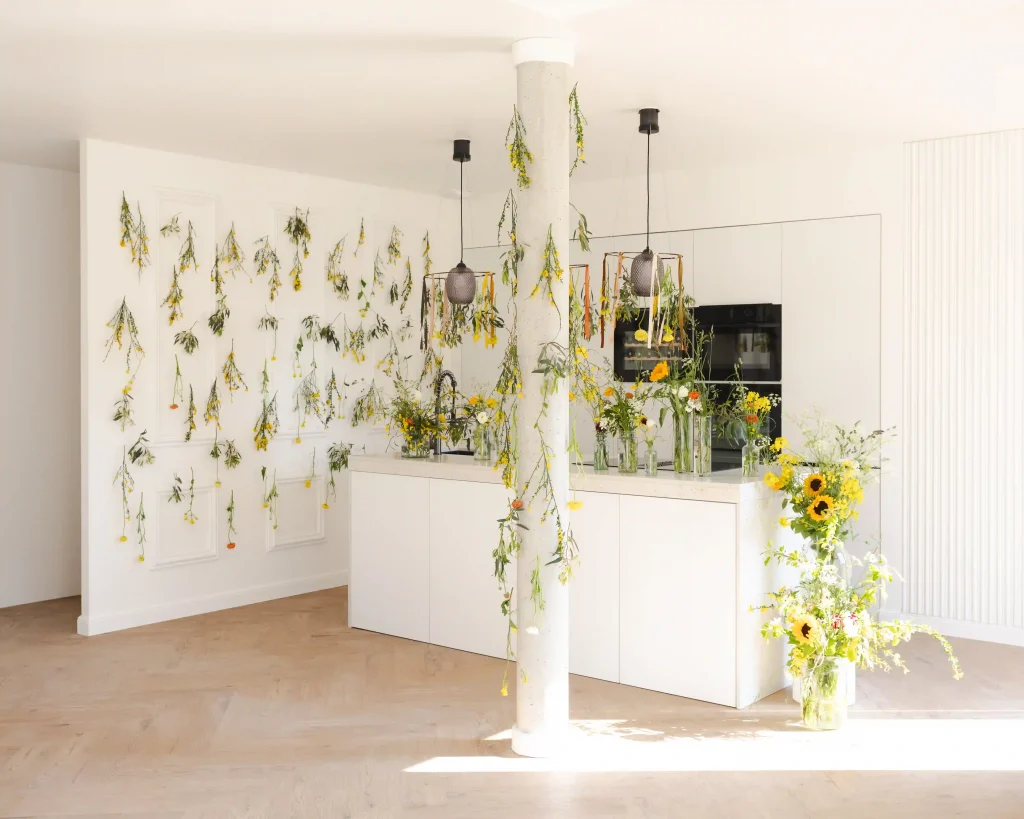 Le modèle Fleurs de Morel, une cuisine biosourcée avec des composants issus de l'upcycling