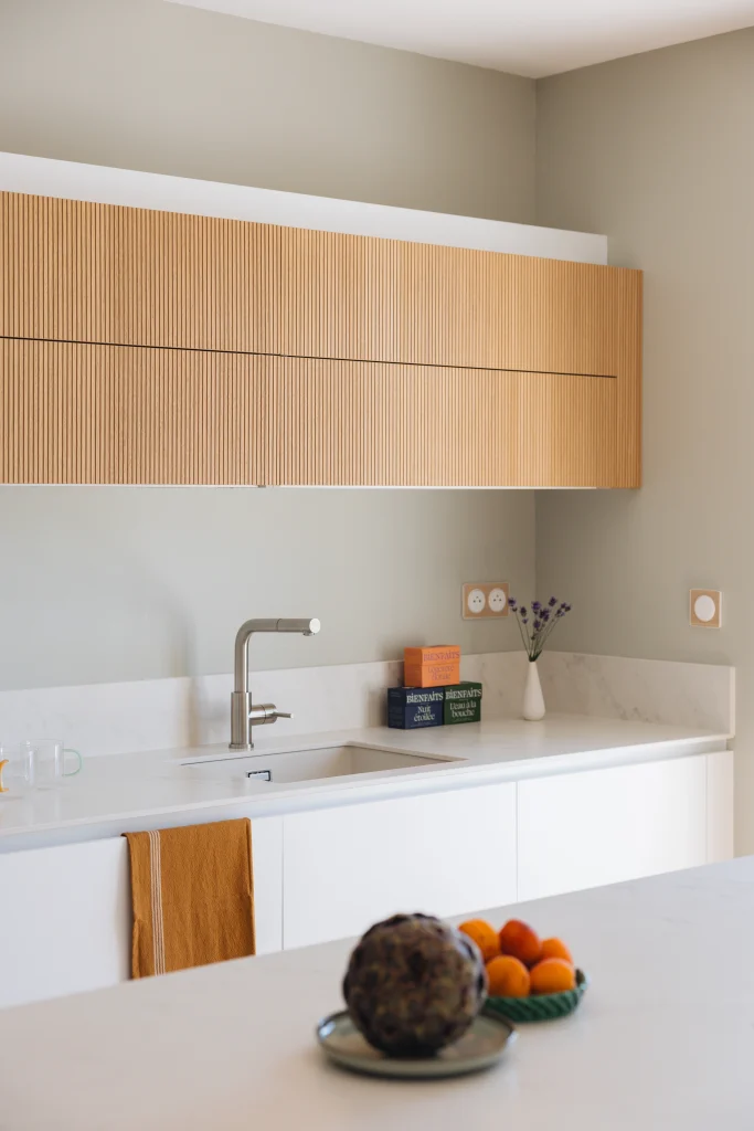 Cuisine Morel avec plan de travail dekton